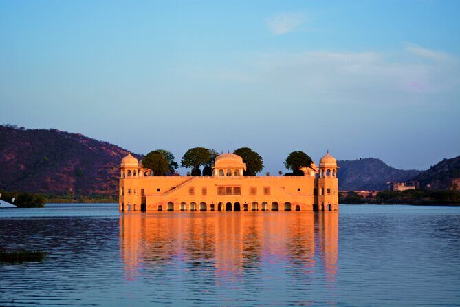 2 Days Private tour of Jaipur with Amber Fort and City Palace - Day one: Amber Fort, Jaigarh Fort, and Nahargarh Fort