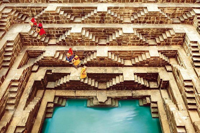 Abhaneri & Fatehpur Sikri Tour From Jaipur with Agra Drop - Stop 2: Fatehpur Sikri UNESCO site in 1.5 hours (what you’ll actually cover)