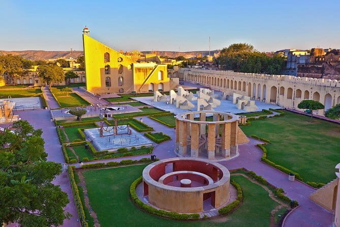 Enchanting Jaipur: Private Evening Tour of the Pink City - Birla Mandir and the late-evening calm