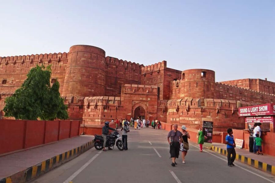 From Delhi: Private 5-Day Golden Triangle Tour - Delhi in One Day: Old Delhi Markets and Old-School Monuments