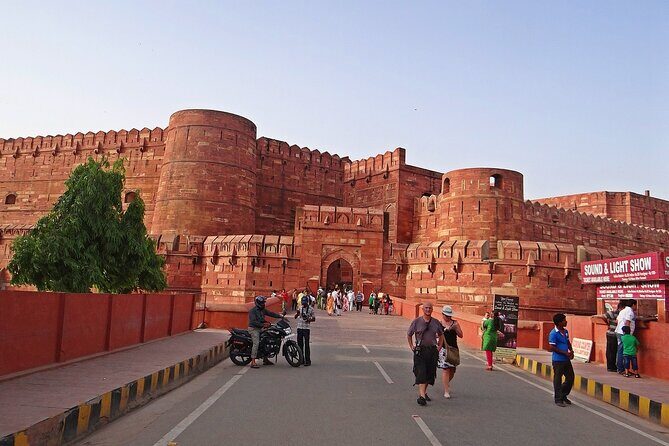 From Jaipur Private Taj Mahal & Agra Fort Tour with Delhi Drop - Guide Style: English Help Is Great, but Pace Can Vary