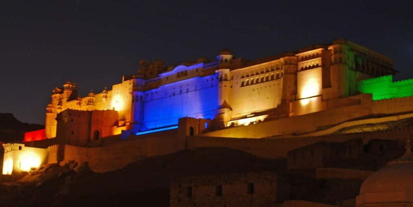 Jaipur: Amber Fort Light & Sound Show with Dinner - Dinner with cultural dance: what you actually get after the show