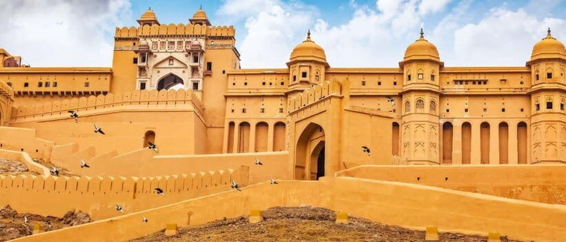 Jaipur: Private Full-Day City Tour with Car and Guide - City Palace and Jantar Mantar: from royal Jaipur to astronomical tricks
