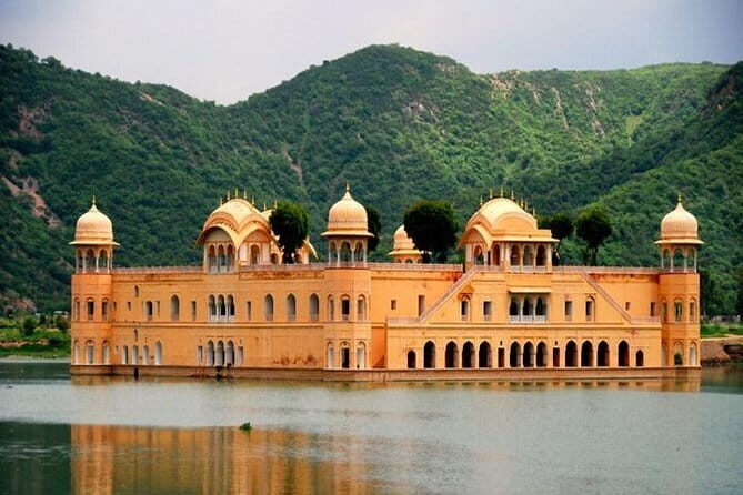 Travel Through the Streets of Jaipur by Tuktuk with a Local - Hawa Mahal, City Palace, and Jantar Mantar: three icons, one planning advantage